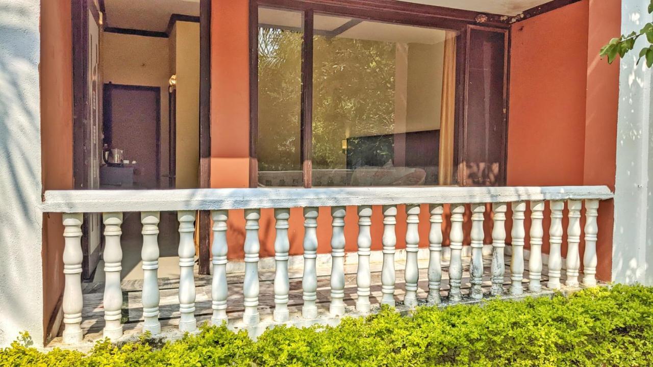 A Pousada Headquarter Khajurāho Exterior foto